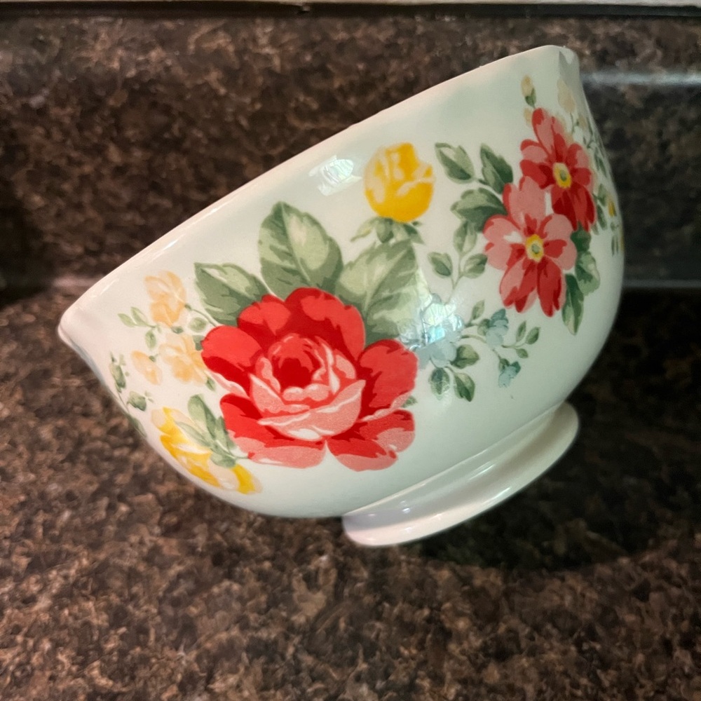 The Pioneer Woman Stoneware Bowl